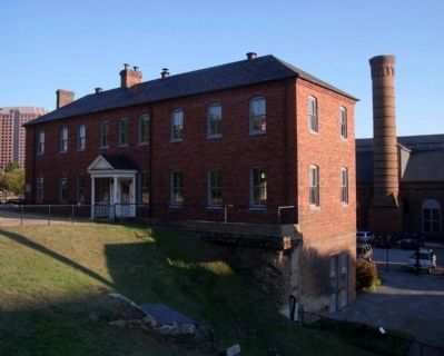 Tredegar Office Building and Gun Foundry image. Click for full size.
