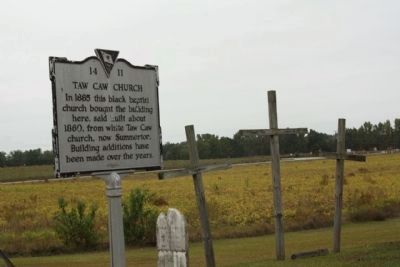 Taw Caw Marker, US 301 in distant background image. Click for full size.