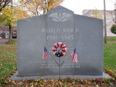 Middletown World War II Monument image. Click for full size.