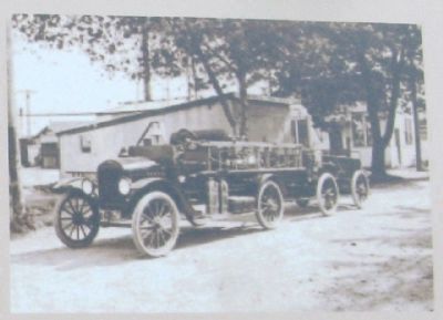 Close-Up of Photo on Marker. Click for full size. Close-Up of Photo on Marker image. Click for full size.