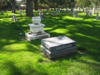 “Eberhard” Marker and Gravesite image. Click for full size.