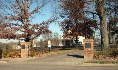 Friends To The End Marker -&- Entrance to DeWitt County Museum image. Click for full size.