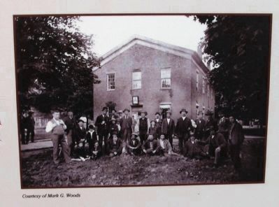 Close-up Photo - 1850 Clinton (Second) Courthouse & Gathered - Citizens image. Click for full size.