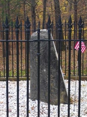 Side View of Eighth Vermont Monument image. Click for full size.