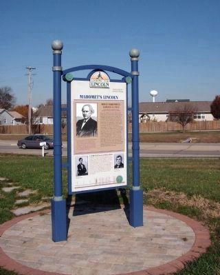 Full View - - Mahomet's Lincoln - Side image. Click for full size.
