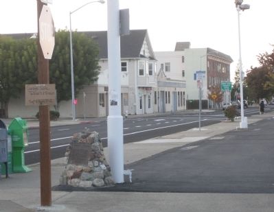 Birthplace of the Martini Marker. Looking along Alhambra Avenue image. Click for full size.