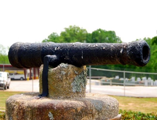 Cannon Detail Atop the Fort Pickens Marker. Click for full size. Cannon Detail Atop the Fort Pickens Marker image. Click for full size.