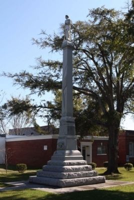 Williamsburg County Confederate Monument. Click for full size. Williamsburg County Confederate Monument image. Click for full size.