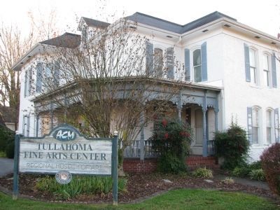 Baillet House- Tullahoma Fine Art center image. Click for full size.