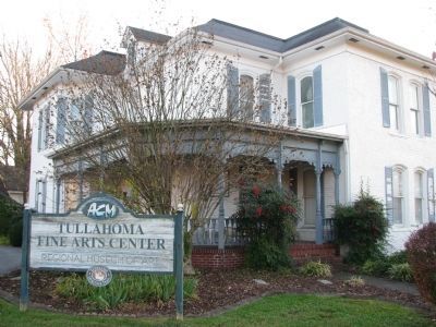 Baillet House- Tullahoma Fine Art center image. Click for full size.