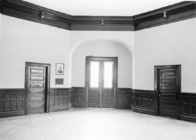 Hanna Levi Memorial Library / Manning Library entrance image. Click for full size.