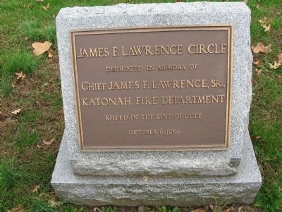 Marker behind the Flagpole image. Click for full size.
