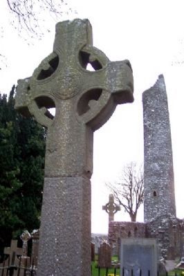Fenced High Cross (East Face) image. Click for full size.