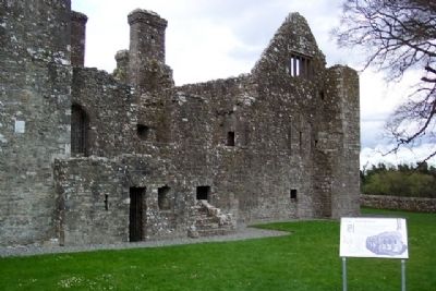 Bective Abbey / Mainistir Bheigt and Marker image. Click for full size.