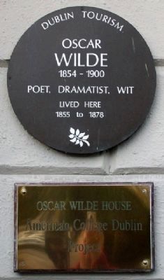 Oscar Wilde House Marker. Click for full size. Oscar Wilde House Marker image. Click for full size.