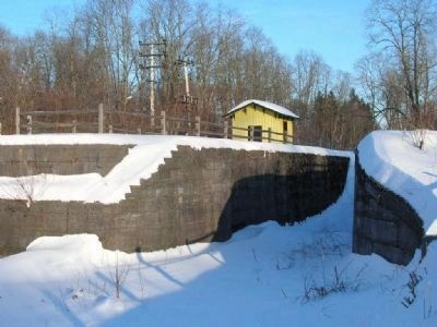 Enlarged Erie Canal Lock 23 image. Click for full size.