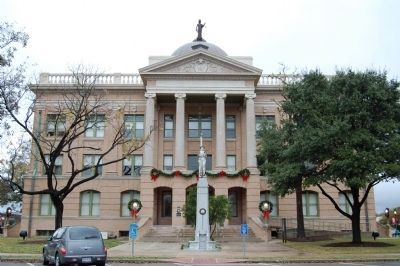Williamson County Courthouse and Marker image. Click for full size.