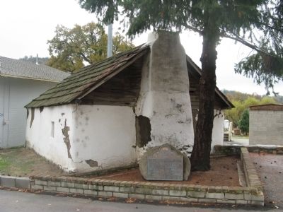 Glennville Adobe and Marker. Click for full size. Glennville Adobe and Marker image. Click for full size.