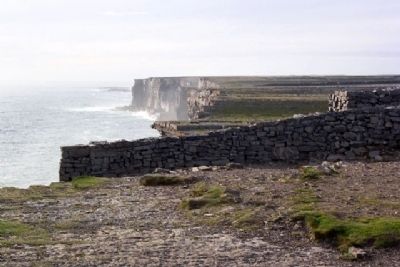 Looking WNW from Dún Aonghus. Click for full size. Looking WNW from Dún Aonghus image. Click for full size.