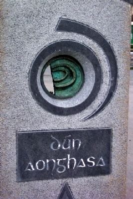 Dún Aonghus 1 Km Marker. Click for full size. Dún Aonghus 1 Km Marker image. Click for full size.