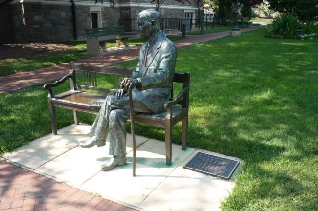 Statue of Jan Karski, Georgetown Univesity image. Click for full size.