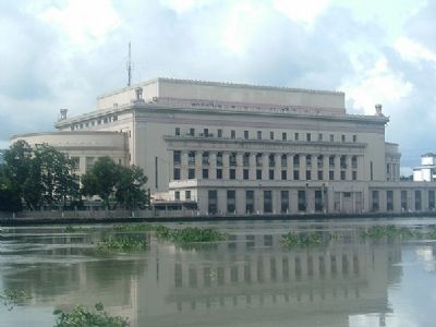 Philippine Post Office from the Pasig River image. Click for full size.