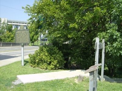 Lincoln-Haycraft Memorial Bridge Marker image. Click for full size.
