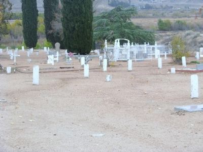 Old Kernville Cemetery. Click for full size. Old Kernville Cemetery image. Click for full size.
