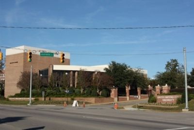 South Carolina State University Marker, seen along Magnolia Street (US 601, US 21). Click for full size. South Carolina State University Marker, seen along Magnolia Street (US 601, US 21) image. Click for full size.