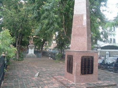 Plaza Santo Tomas. Click for full size. Plaza Santo Tomas image. Click for full size.