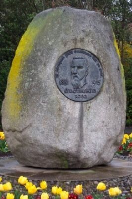 Ó Donnabháin Rosa Memorial image. Click for full size.