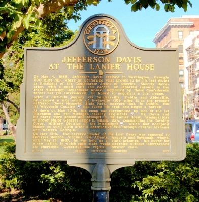 Jefferson Davis at the Lanier House Marker image. Click for full size.