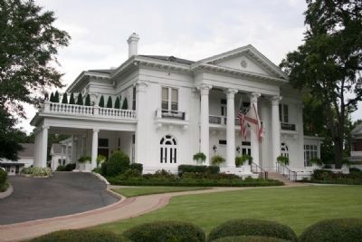 Alabama Governor's Mansion image. Click for full size.