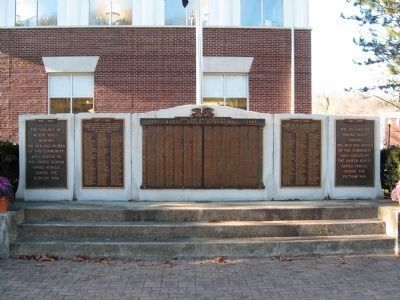 Mount Kisco Veterans Memorial image. Click for full size.