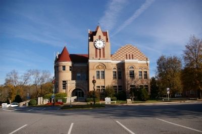 Wilkes County Marker and Courthouse image. Click for full size.