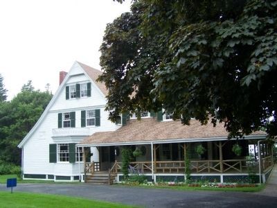Hubbard Cottage - one of the few remaining residences. image. Click for full size.