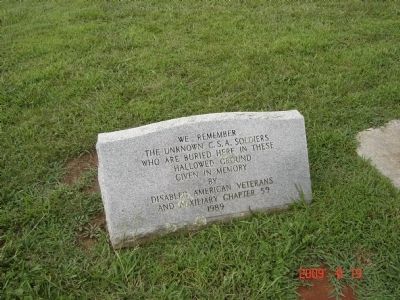 Another of the Confederate Memorials in the Cemetery. Click for full size. Another of the Confederate Memorials in the Cemetery image. Click for full size.