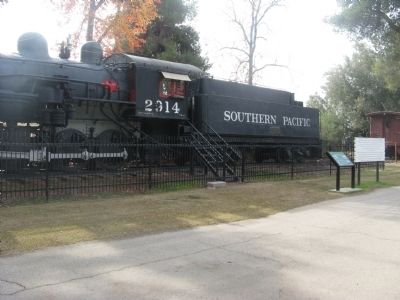 Southern Pacific Engine #2914 and Marker image. Click for full size.