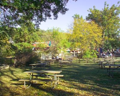 Picnic Tables image. Click for full size.