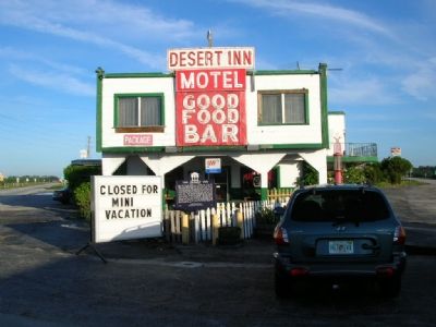 Desert Inn and Marker image. Click for full size.