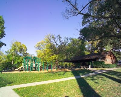 Recreation Center and Playground image. Click for full size.