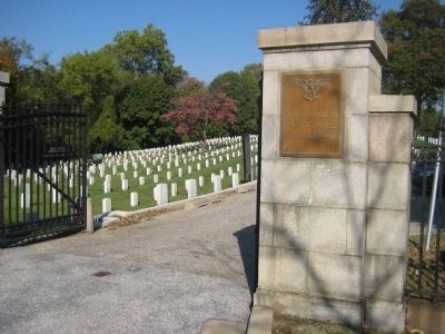 Annapolis National Cemetery image. Click for full size.