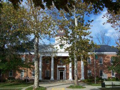 Caroline County Courthouse. Click for full size. Caroline County Courthouse image. Click for full size.