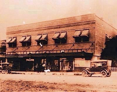 Emmada Building (early 1920's?) image. Click for full size.