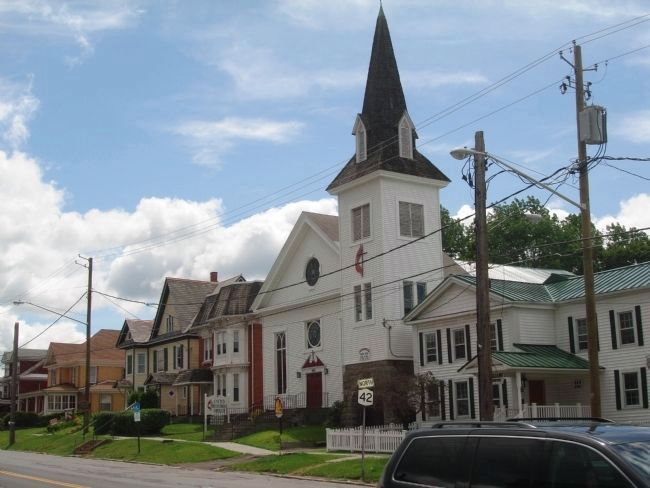 Monticello Methodist Church image. Click for full size.