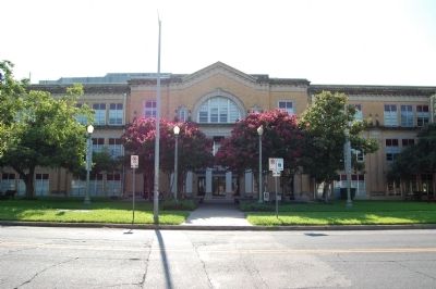 Austin High School – Rio Grande Campus image. Click for full size.