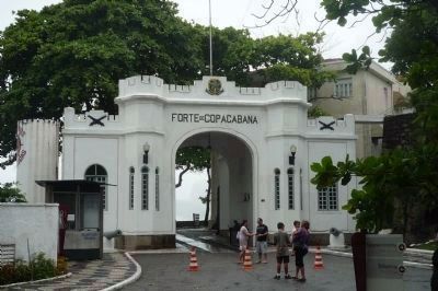 Inner Gateway to <i>Forte de Copacabana</i> and promenade image. Click for full size.