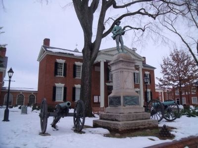 Albemarle UDC Monument and Guns image. Click for full size.
