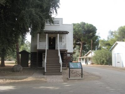 Courthouse - Jail Building and Marker. Click for full size. Courthouse - Jail Building and Marker image. Click for full size.