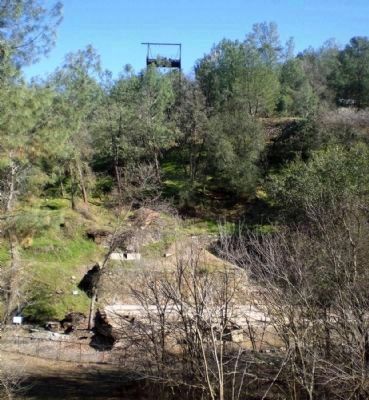 Keystone Mine Remains - View from West image. Click for full size.